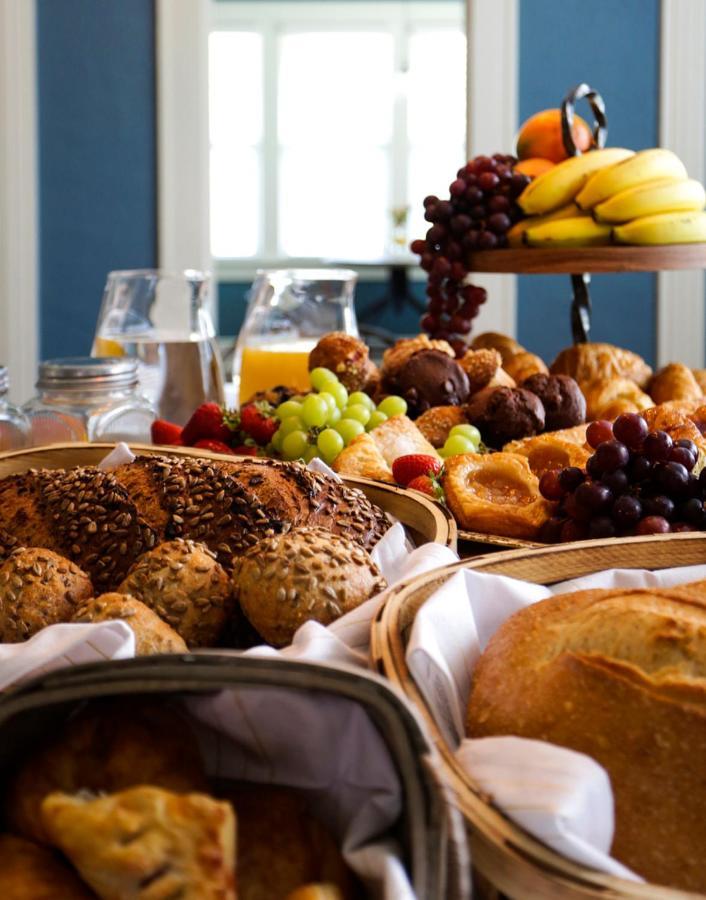 The Kenwood Gables Bed & Breakfast St. Petersburg Ngoại thất bức ảnh