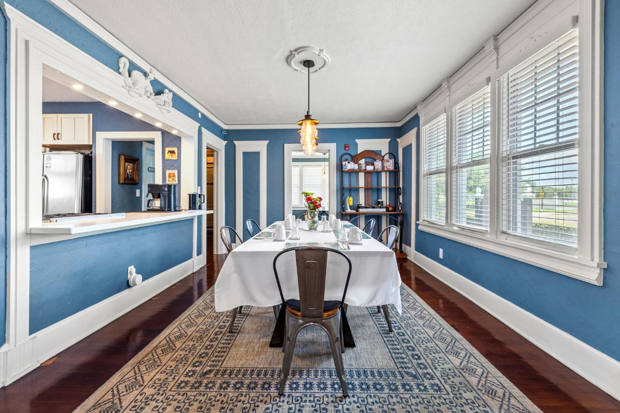 The Kenwood Gables Bed & Breakfast St. Petersburg Ngoại thất bức ảnh