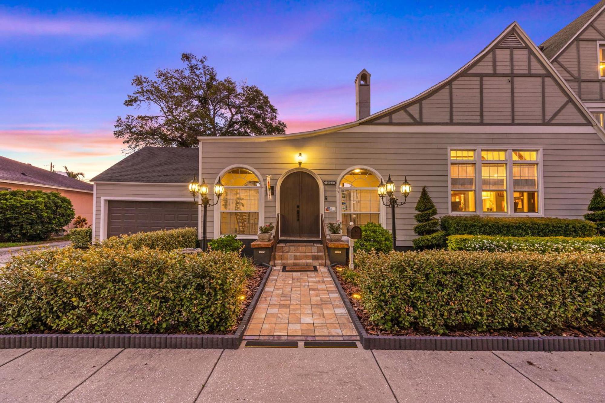 The Kenwood Gables Bed & Breakfast St. Petersburg Ngoại thất bức ảnh