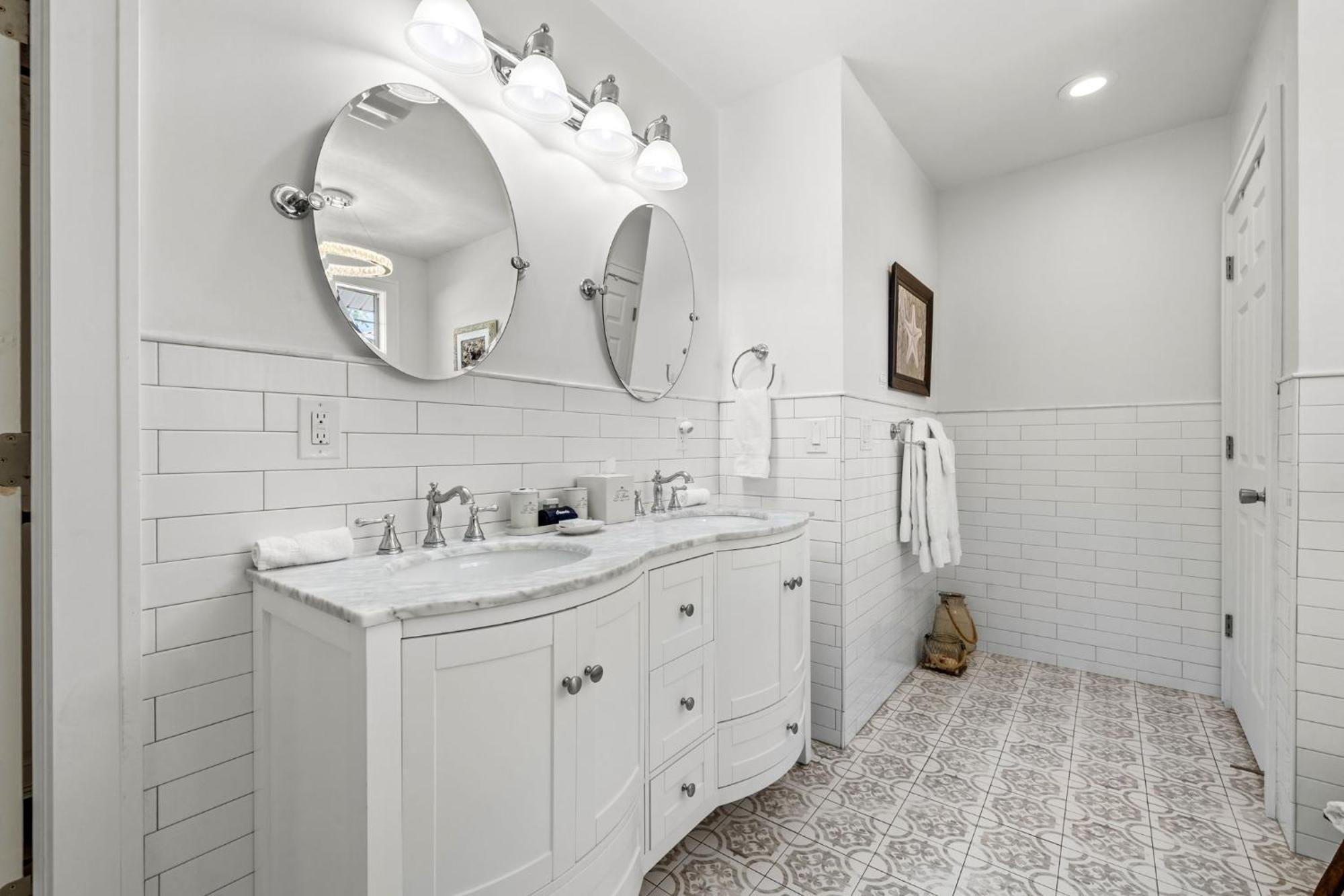 The Kenwood Gables Bed & Breakfast St. Petersburg Ngoại thất bức ảnh