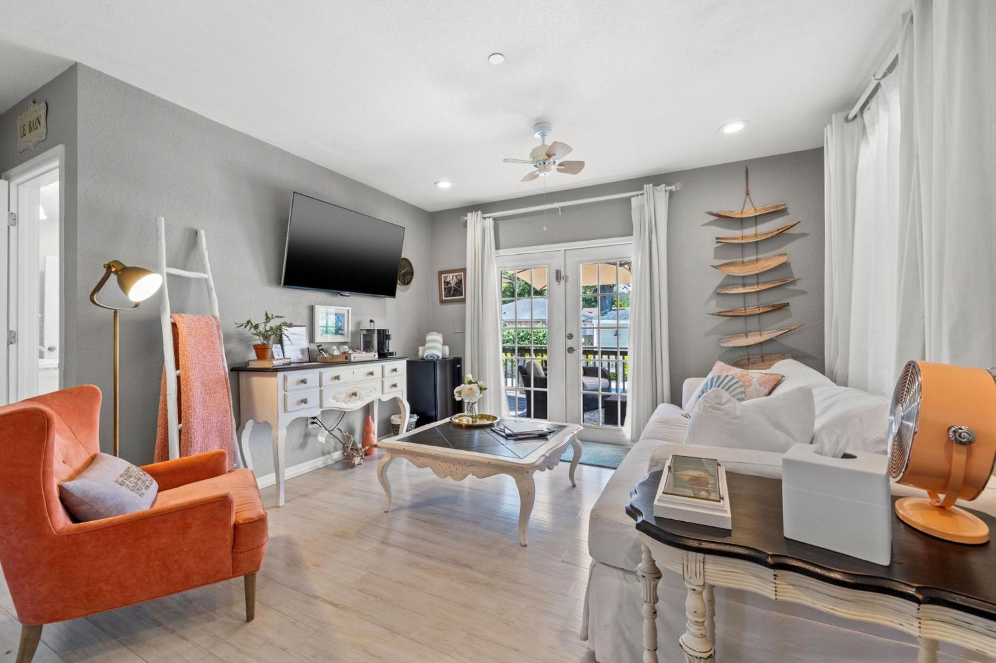 The Kenwood Gables Bed & Breakfast St. Petersburg Ngoại thất bức ảnh
